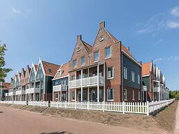 Restyled Apartment on the Markermeer