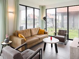 Luxious Water Villa With two Bathrooms, at the Frisian Lakes