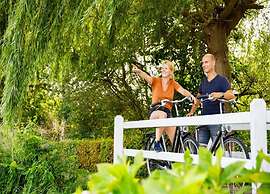 Canal Villa With Terrace