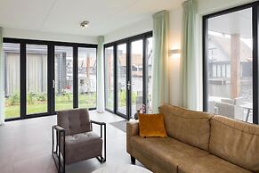 Canal Villa With Terrace