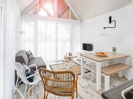 Modern Lodge Near the Beach