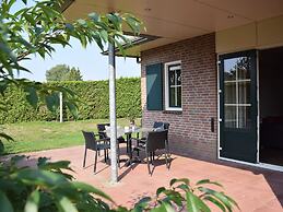 Detached Bungalow with Decorative Fireplace near Veluwe