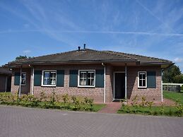 Detached Bungalow with Decorative Fireplace near Veluwe