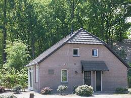 Holiday Home With a Terrace at Bedafse Bergen