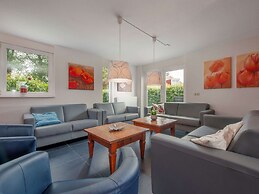 Comfortable Villa With sun Shower