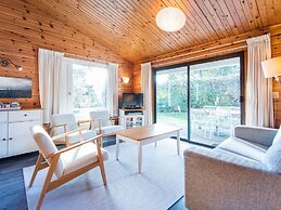 Wooden Bungalow With Dishwasher Near the Beach