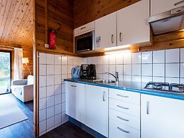 Wooden Bungalow With Dishwasher Near the Beach
