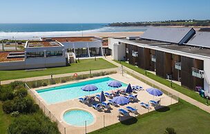 Apartment in Guidel by the Seafront