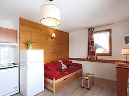 Poolside Alpine Apartment Stay