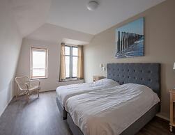 Luxury Apartment Near the sea