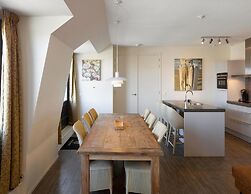 Luxury Apartment Near the sea