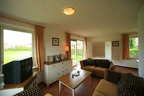 Spacious Villa With Parking