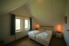 Detached Holiday Home With Microwave, Surrounded by Nature