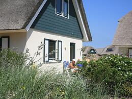 Thatched, Attractive Villa in Julianadorp near Beach