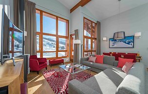 Ski Retreat With Pool