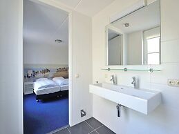 Beautiful Villa Near North Sea Beach