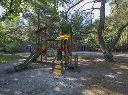 Restyled Bungalow with Dishwasher near Nature Reserve