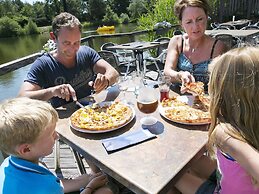 Restyled Bungalow with Dishwasher near Nature Reserve