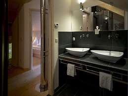 Attractive Chalet With Sauna