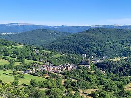 Villa in Saint-nectaire Near Ski Slopes