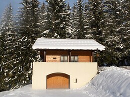 Chalet in Les Gets Near Ski Bus & Sauna
