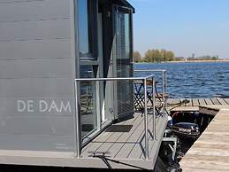 Cozy Houseboat at the Edge of the Marina