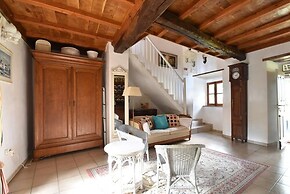 Saint-sauveur Hideaway
