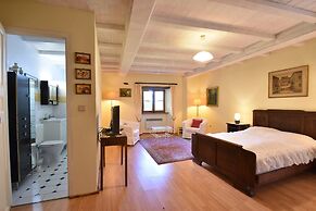 Saint-sauveur Hideaway