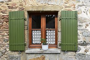 Saint-sauveur Hideaway