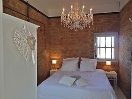 Heritage Holiday Home in Huisduinen near Sea
