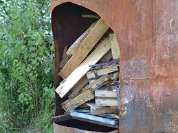 Cozy Chalet With Veranda on the Beach