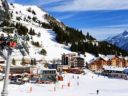 Retreat Steps From Ski Lifts
