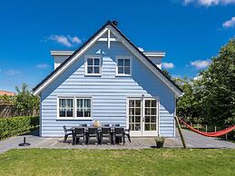 Modern Holiday Home Near the sea
