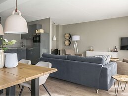 Farmhouse in De Cocksdorp With Private Terrace