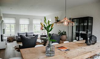 Forest Cottage Near Leenderbos