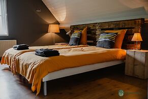 Forest Cottage Near Leenderbos