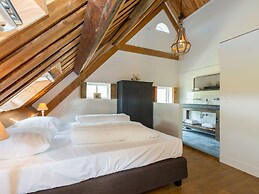 Lush Mansion in Vrouwenpolder