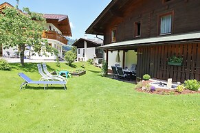 Spacious Apartment in Kleinarl near Ski Lift