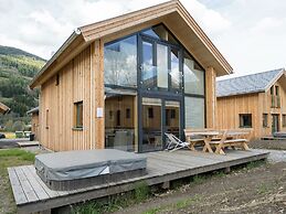 Chalet With Whirlpool tub