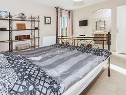 Villa in Cazals With Pool & Lake Nearby