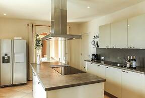 Elegant Villa With Pool, Cabris