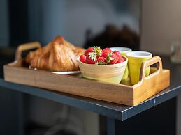 Authentic Mansion in Deil near Lake