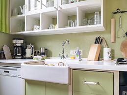 Authentic Mansion in Deil near Lake