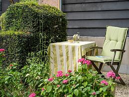 Authentic Mansion in Deil near Lake