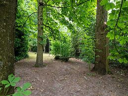 Authentic Mansion in Deil near Lake