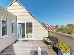 Holiday Home With Roof Terrace at Veerse Meer