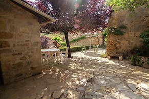 Lakeside Cottage Roziers Retreat