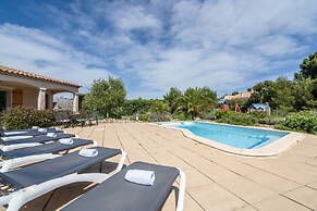 Stylish Villa With Terrace