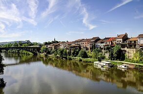 Historic Dordogne Escape