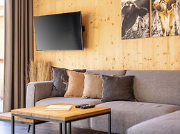 Chalet by the ski Lift With Balcony and Sauna